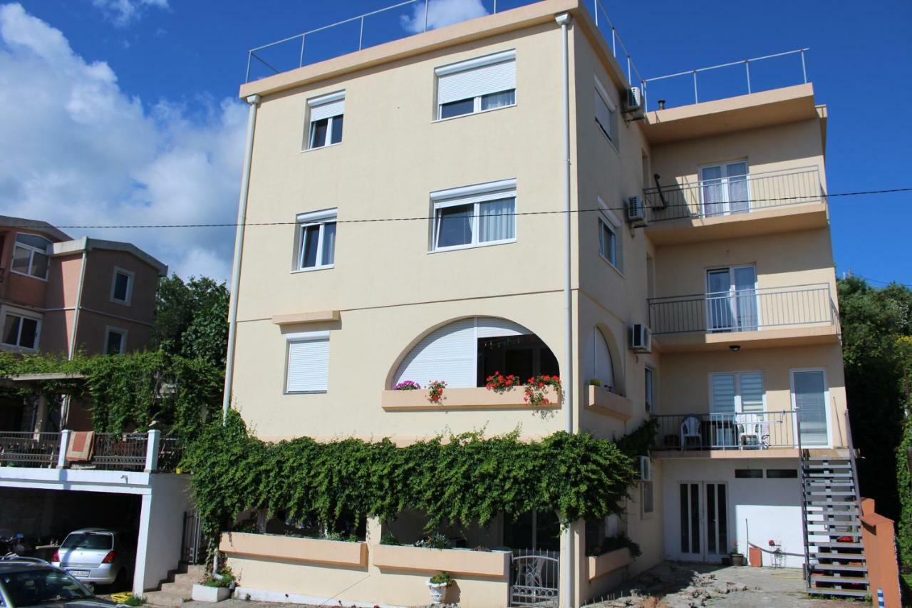 Montenegrina Apartment Budva Exterior photo